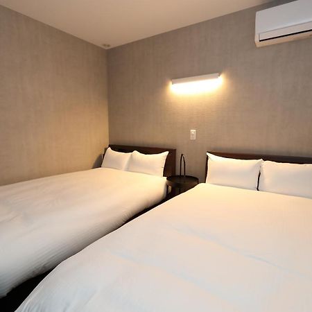 White Crystal Roomb Fukuoka  Ngoại thất bức ảnh