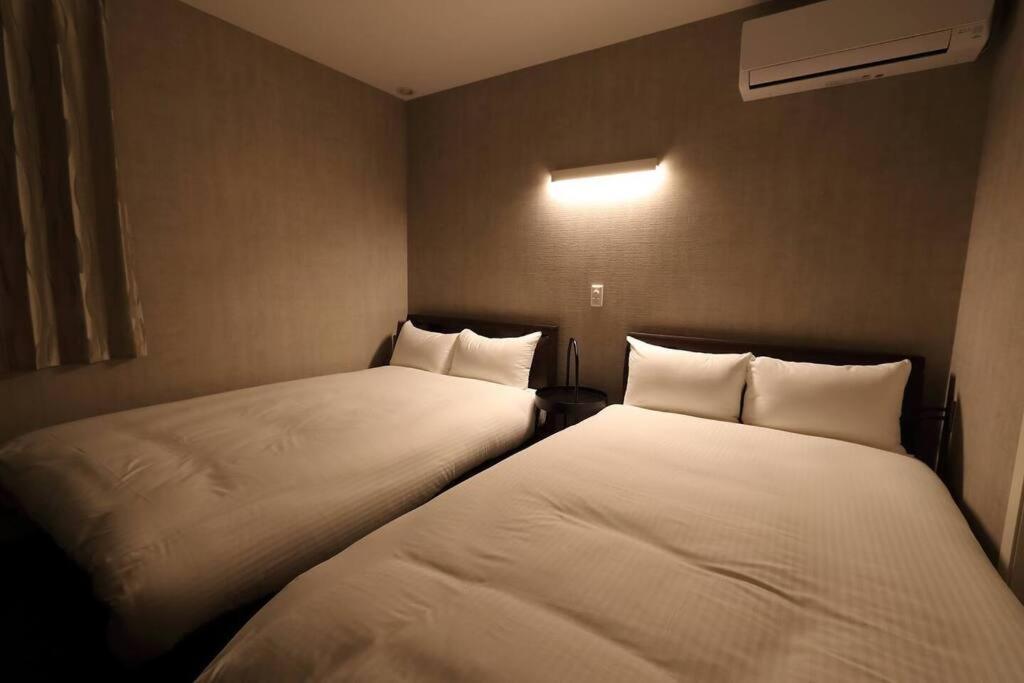 White Crystal Roomb Fukuoka  Ngoại thất bức ảnh