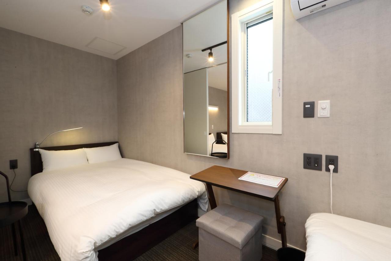 White Crystal Roomb Fukuoka  Ngoại thất bức ảnh
